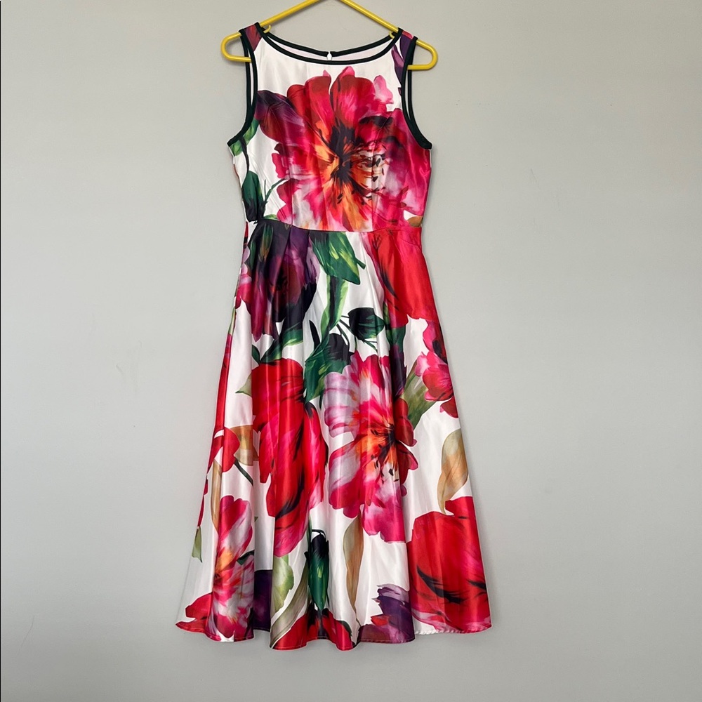 Floral Sleeveless Dress - size small